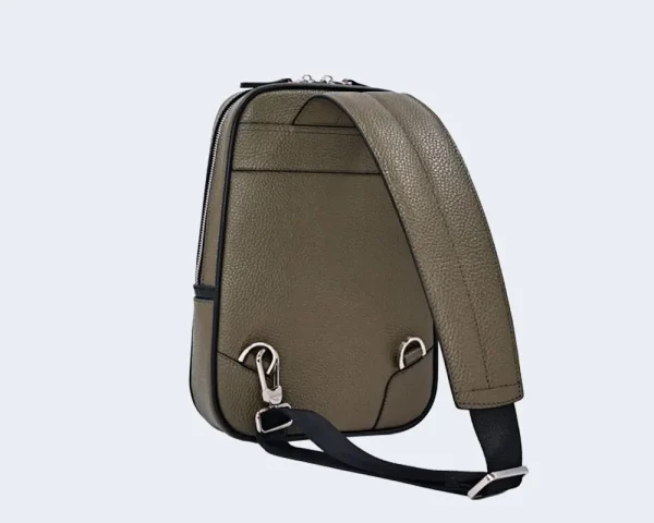 کوله پشتی یک طرفه مردانه چرمی کد S11 - 17